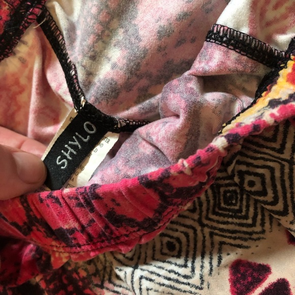 Hot Pink Snake Print Pattern w/Design Onesize - Picture 6 of 8